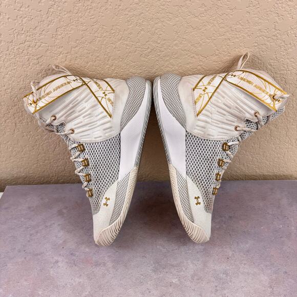 Under Armour Highlight HOVR Ace Sz 8.5 White Gold High-Top Volleyball Shoes - Picture 6 of 14
